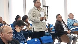 Toma de la palabra del Director de Inversiones de la Delegación Provincial de Recursos Hidráulicos Habana Ingeniero Erick Corría.